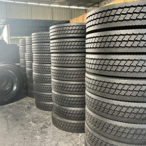 11R22.5 truck tires for sale